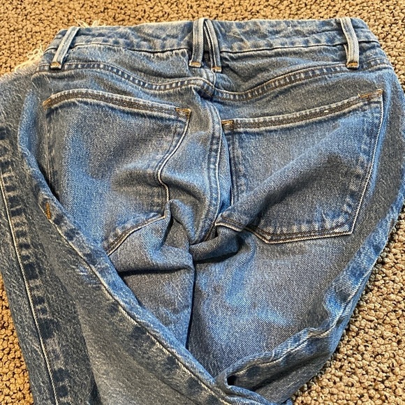 Good American Jeans Size 2/26 in Like New Condition - Picture 3 of 9